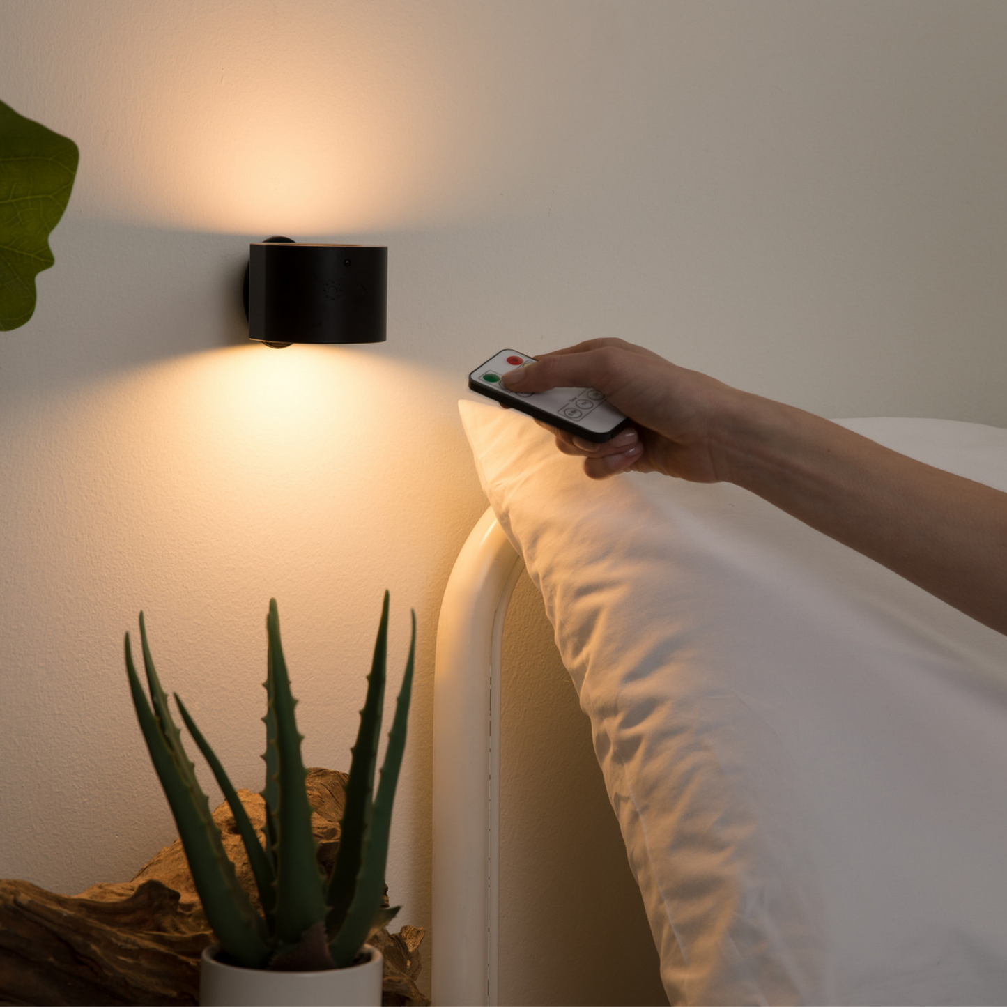 Nexa Lights™ Rechargeable Led Wall Light